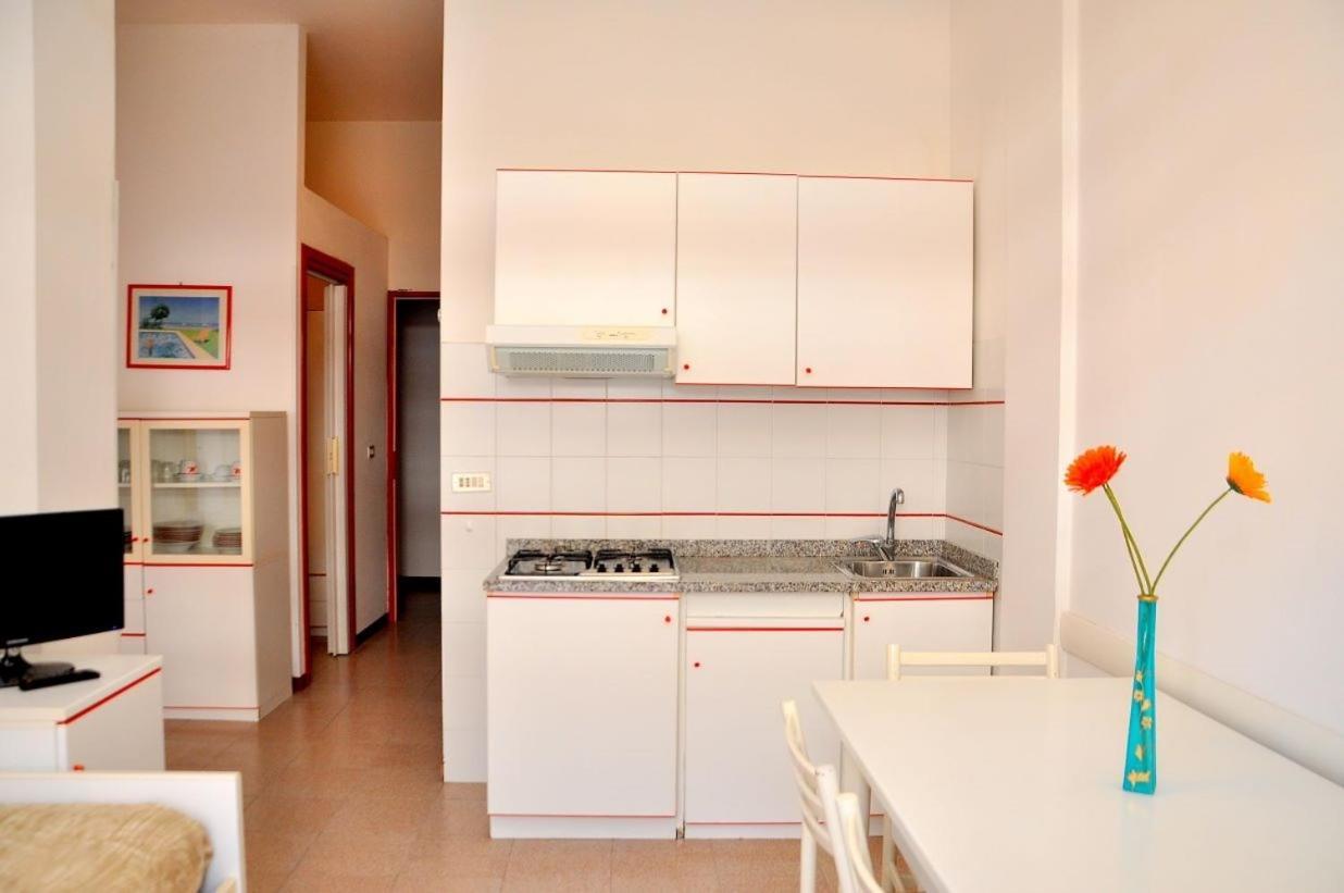 Condominio Biloba-Gemini Bibione Exteriör bild