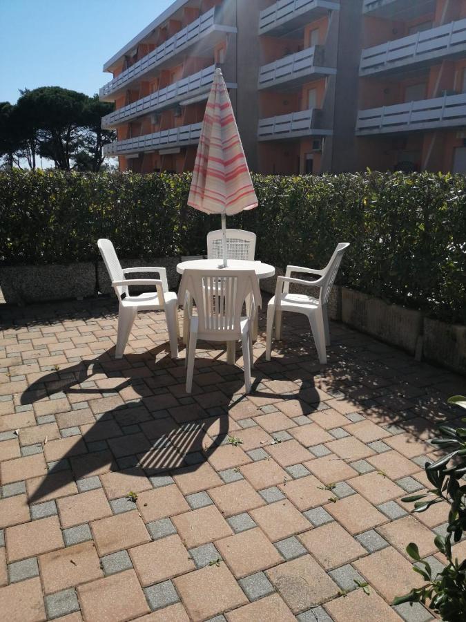 Condominio Biloba-Gemini Bibione Exteriör bild