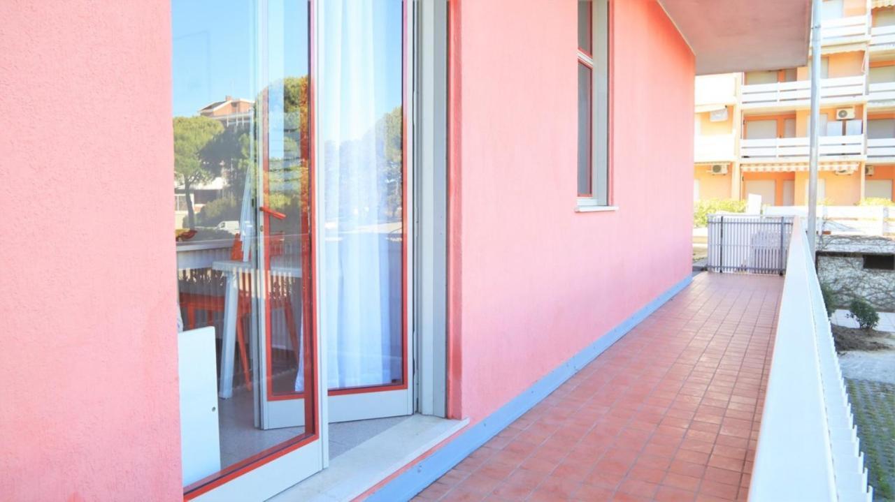 Condominio Biloba-Gemini Bibione Exteriör bild